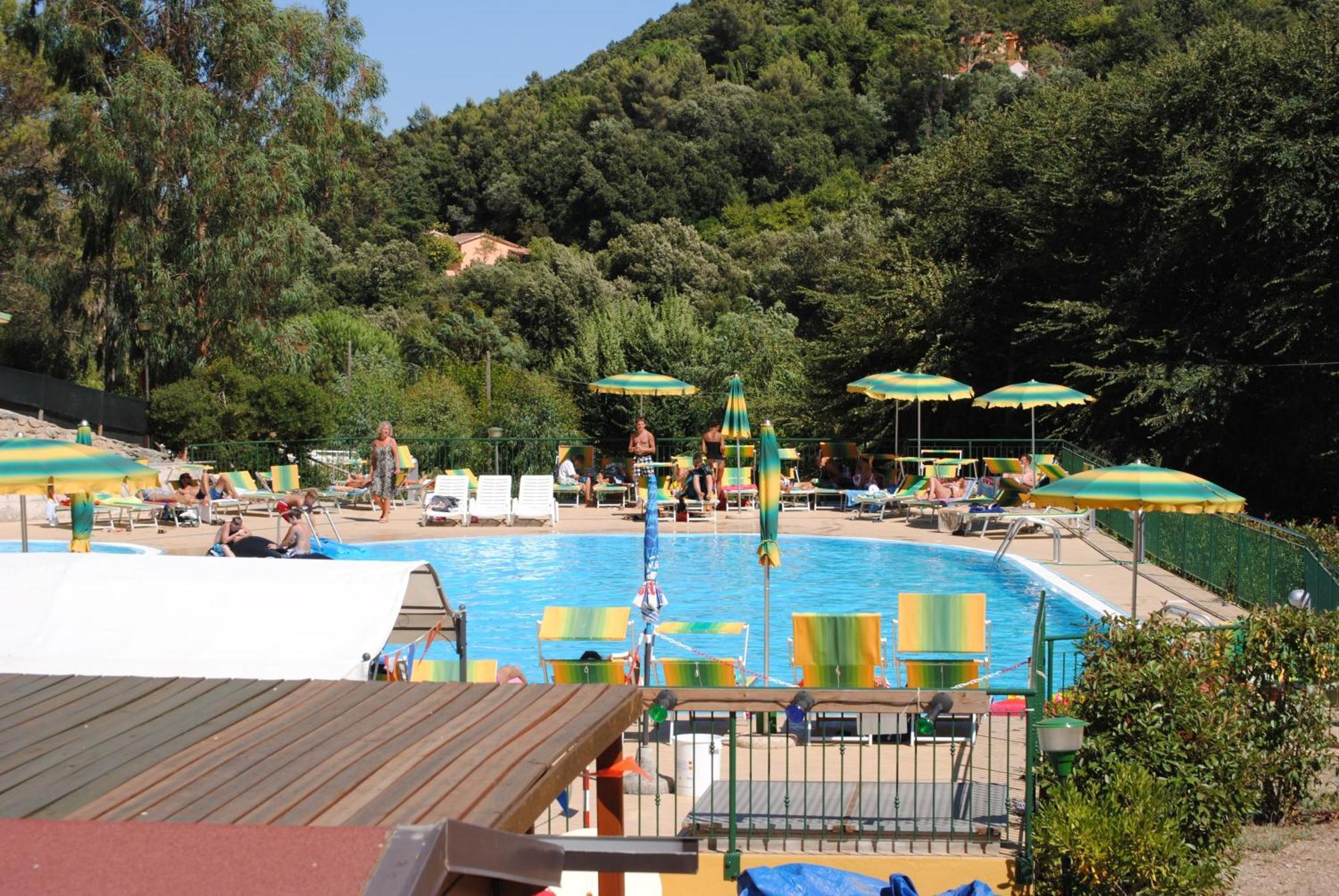 Camping Village Canapai Рио Марина Екстериор снимка