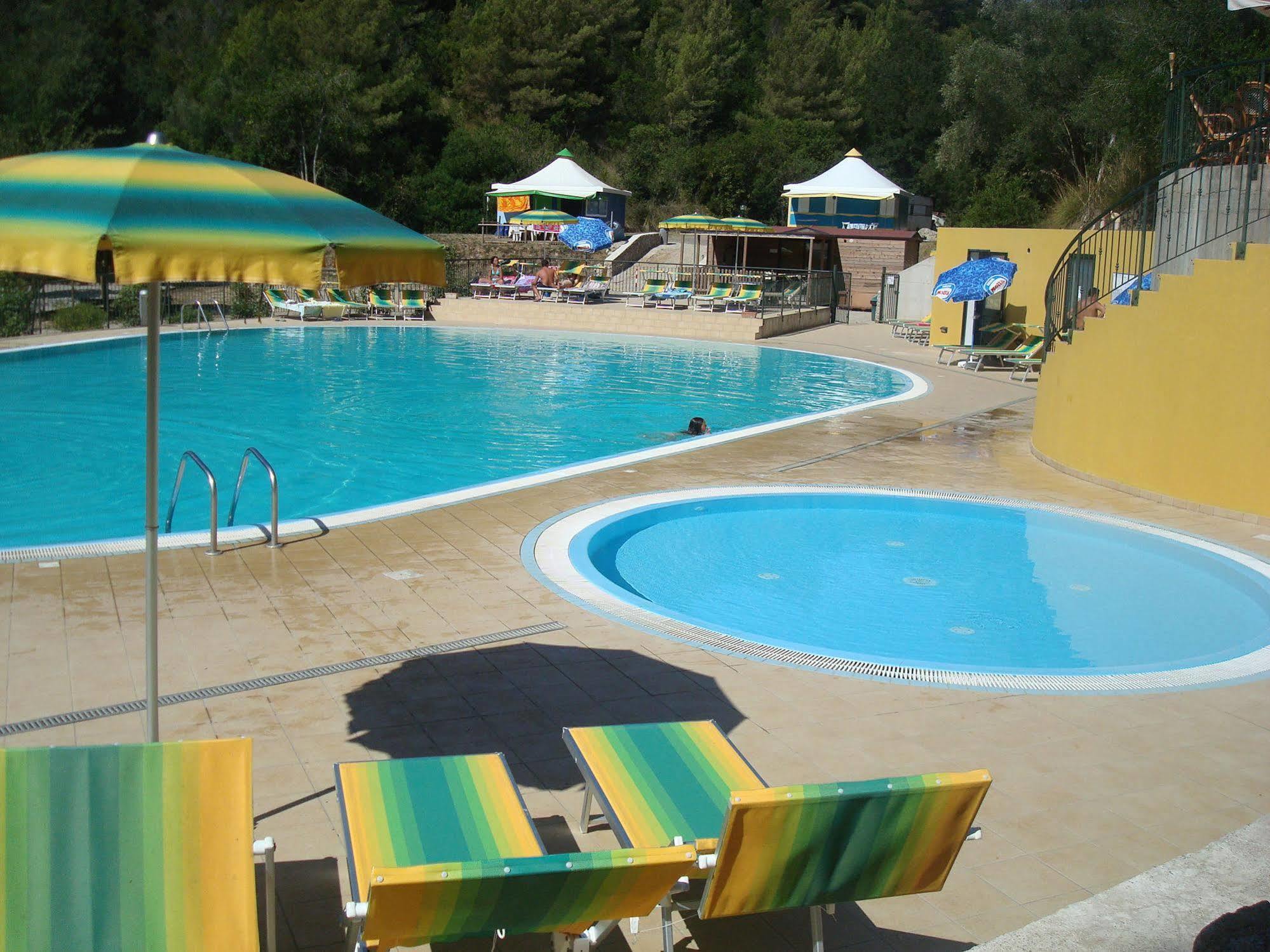 Camping Village Canapai Рио Марина Екстериор снимка